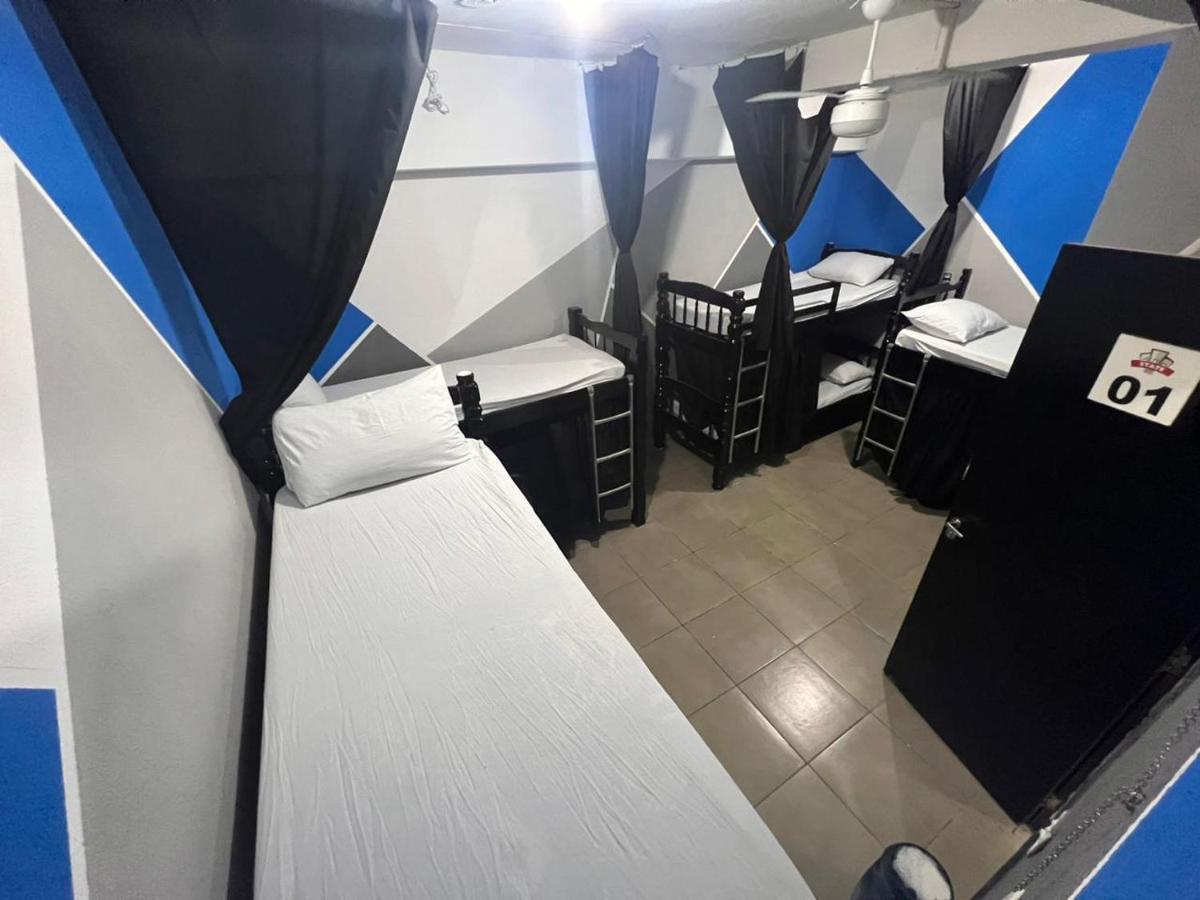 State Hostel - Em Frente Ao Metro Σάο Πάολο Εξωτερικό φωτογραφία